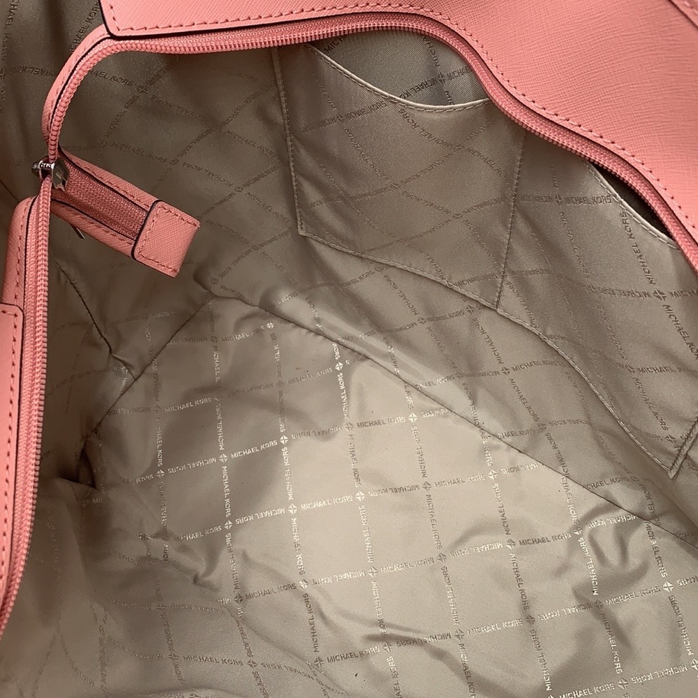 MICHAEL KORS
(NWT
Jet Set Travel Large Saffiano Leather Tote
Bag PRIMROSE COLOR - Picture 14 of 16